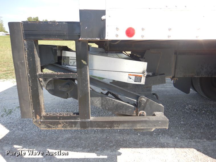 image for item GM9158 2006 Freightliner Business Class M2  box truck