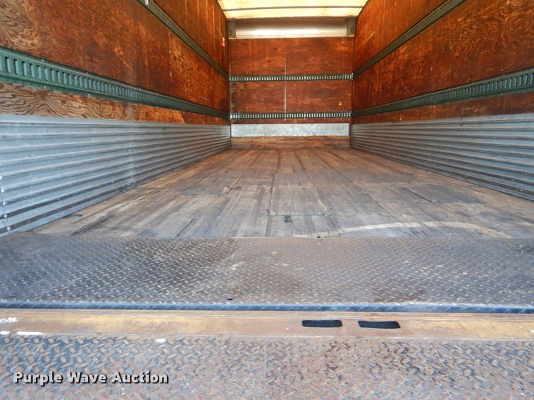 image for item GM9158 2006 Freightliner Business Class M2  box truck