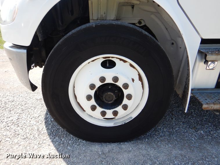 image for item GM9158 2006 Freightliner Business Class M2  box truck