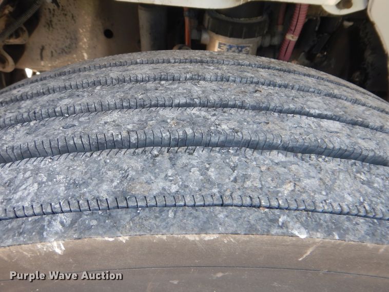 image for item GM9158 2006 Freightliner Business Class M2  box truck