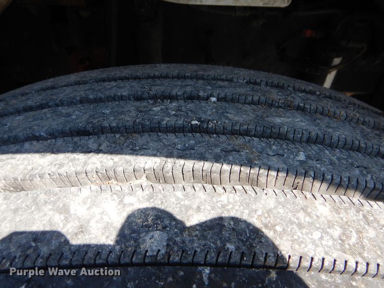 image for item GM9158 2006 Freightliner Business Class M2  box truck