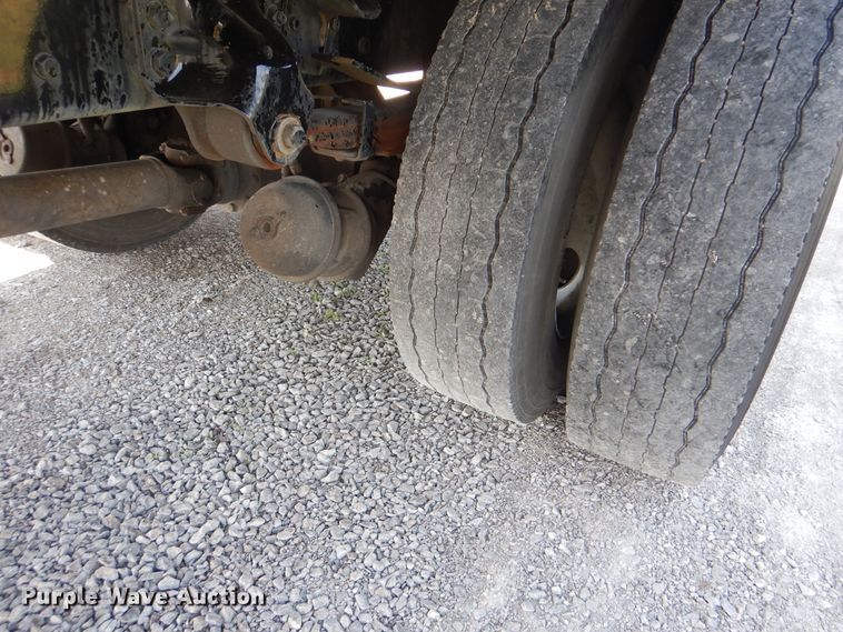 image for item GM9158 2006 Freightliner Business Class M2  box truck