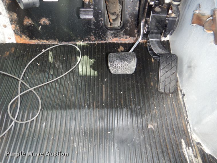 image for item GM9160 2009 Freightliner MT45  delivery truck