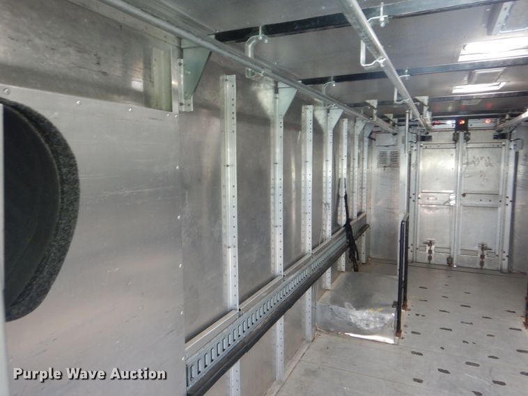 image for item GM9160 2009 Freightliner MT45  delivery truck