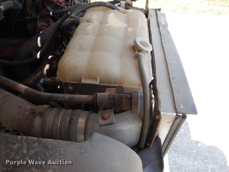 image for item GM9160 2009 Freightliner MT45  delivery truck