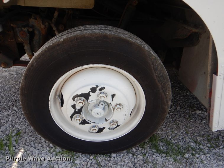 image for item GM9160 2009 Freightliner MT45  delivery truck