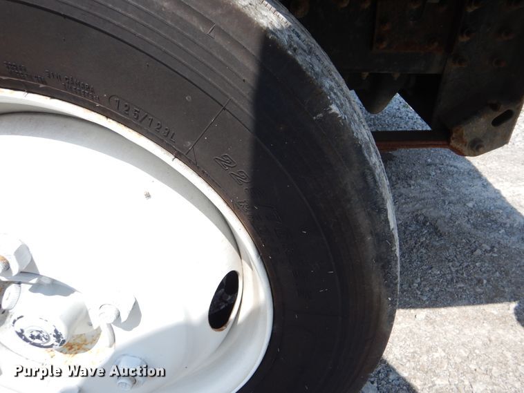 image for item GM9160 2009 Freightliner MT45  delivery truck