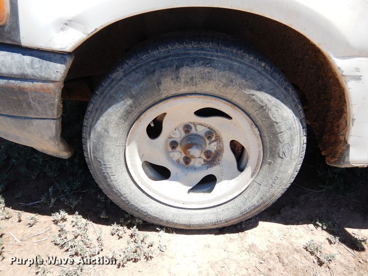 image for item GN9920 2003 Ford F150  pickup truck