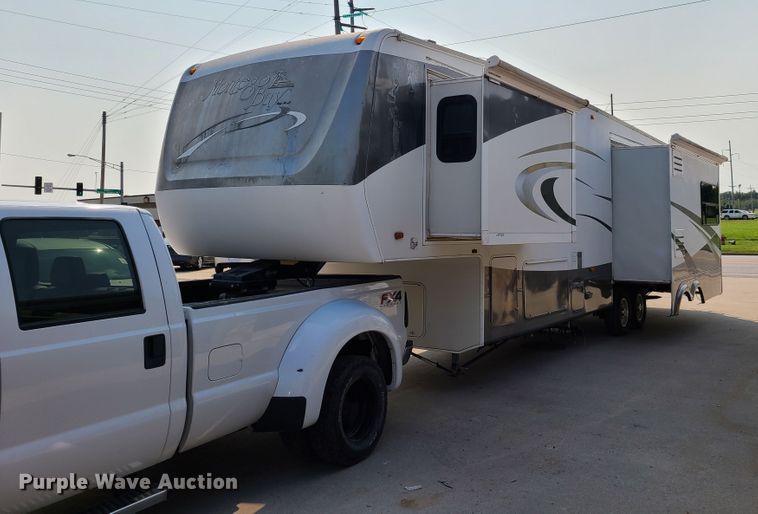 image for item GO9414 2007 KZRV  camper