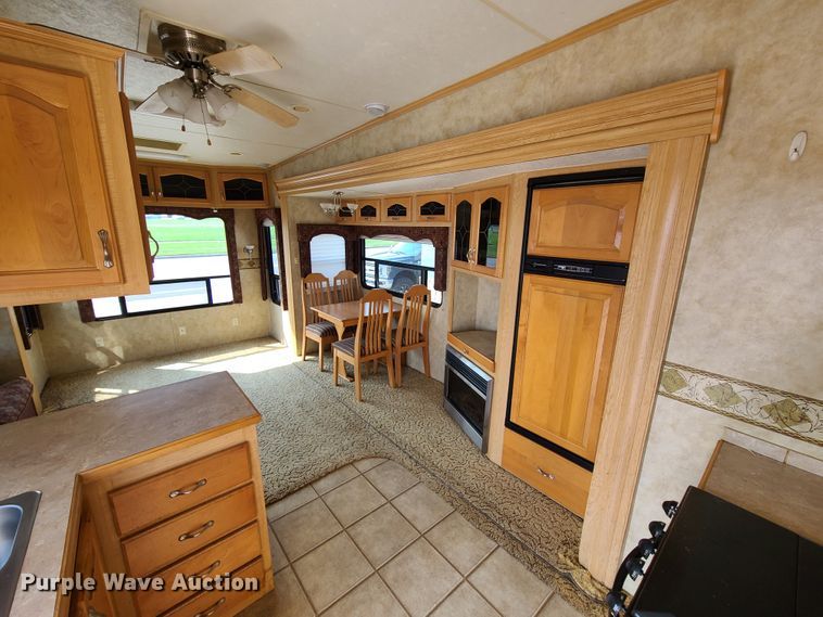 image for item GO9414 2007 KZRV  camper