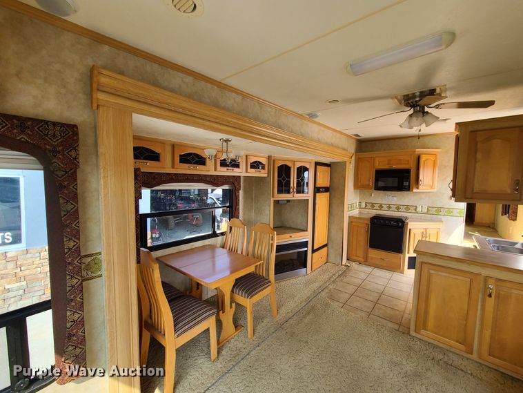 image for item GO9414 2007 KZRV  camper