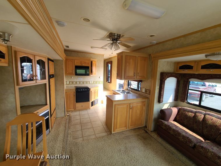 image for item GO9414 2007 KZRV  camper