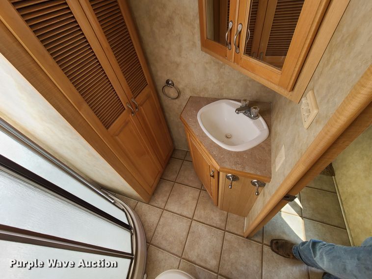 image for item GO9414 2007 KZRV  camper