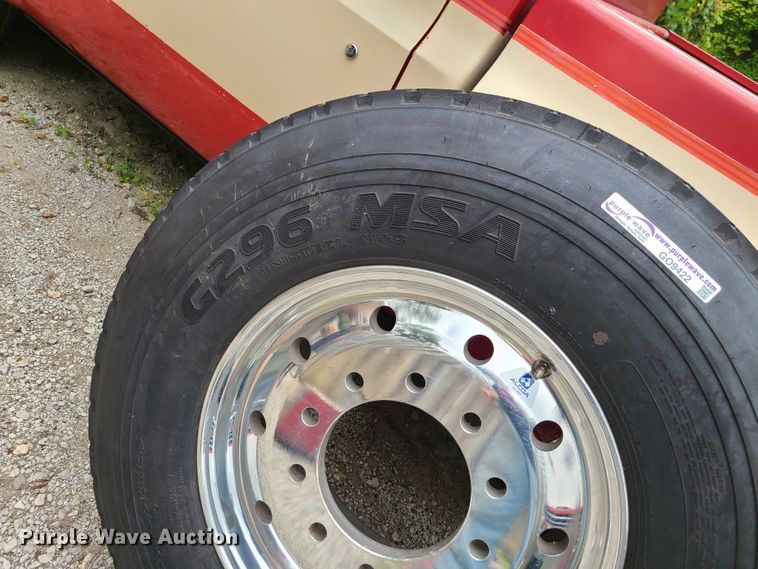 image for item GO9422 Goodyear 385/65R22.5 tire and wheel