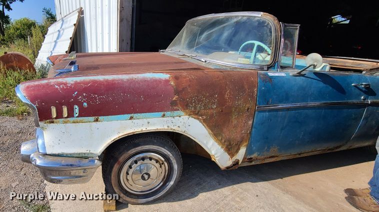 image for item GO9426 1957 Chevrolet  convertible