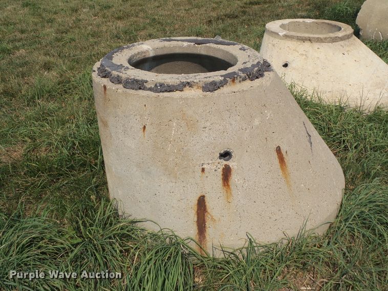 image for item GX9210 Concrete culverts and risers