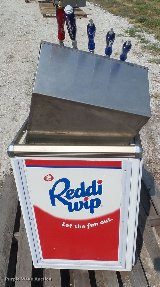 image for item GX9215 Keg drink dispenser