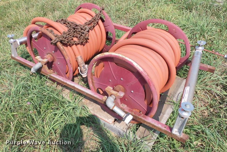 image for item GX9216 (2) hose reels