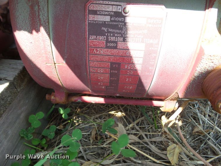 image for item GX9216 (2) hose reels