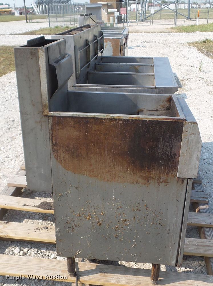 image for item GX9217 (4) fryers