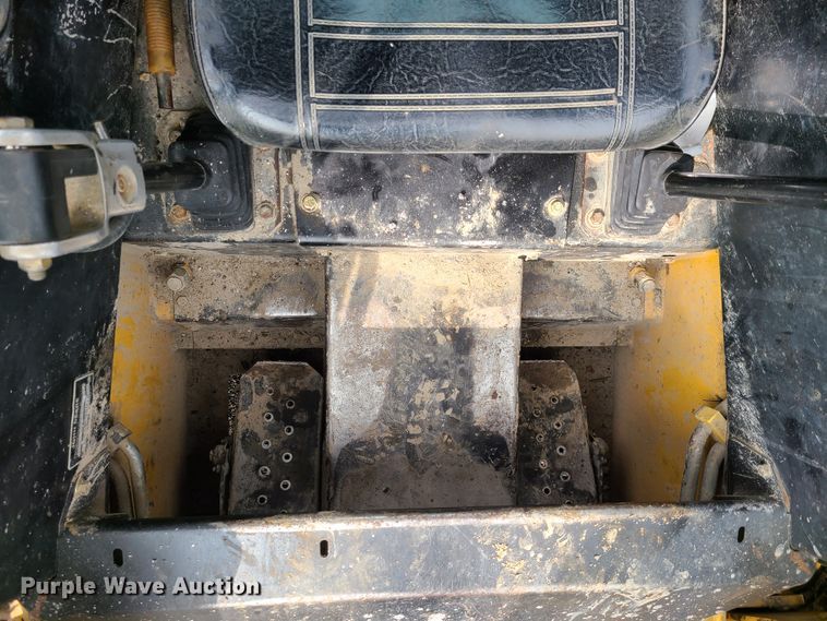 image for item GY9595 John Deere 8875  skid steer loader