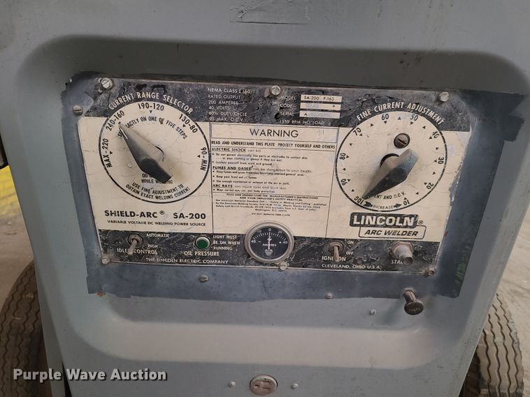 image for item GY9626 Lincoln Shield Arc SA200 arc welder