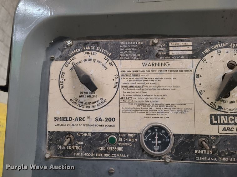 image for item GY9626 Lincoln Shield Arc SA200 arc welder