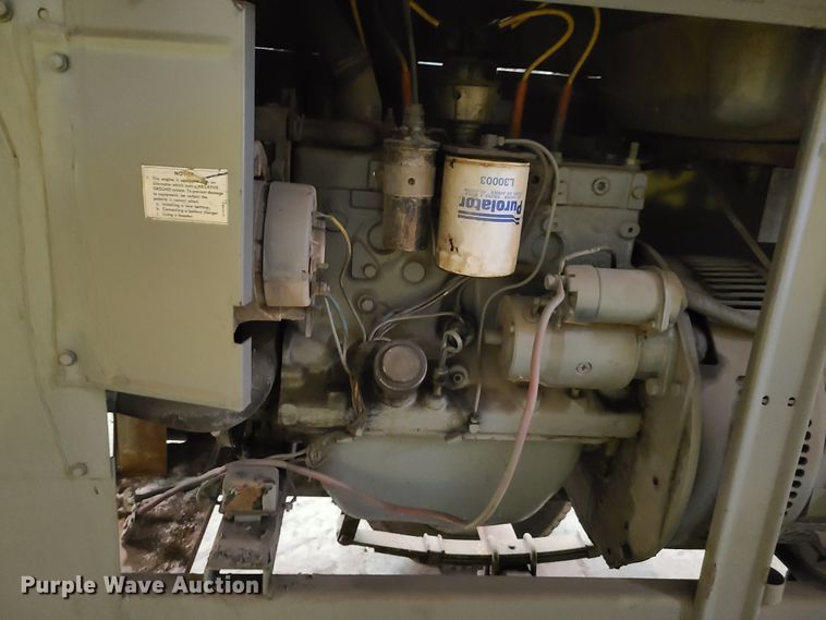 image for item GY9626 Lincoln Shield Arc SA200 arc welder