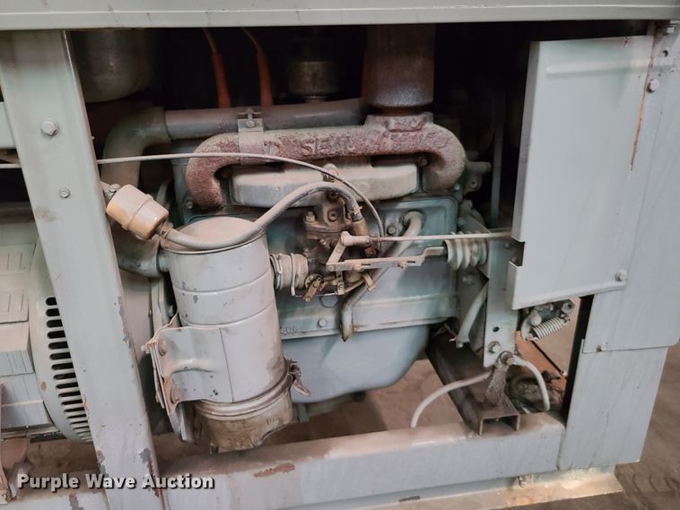 image for item GY9626 Lincoln Shield Arc SA200 arc welder