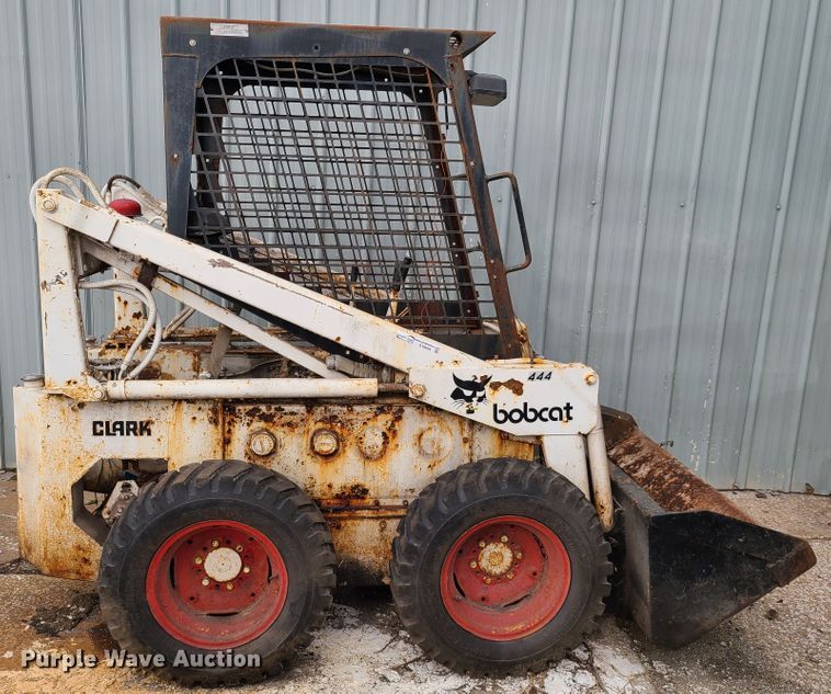 image for item GY9629 Bobcat  skid steer loader