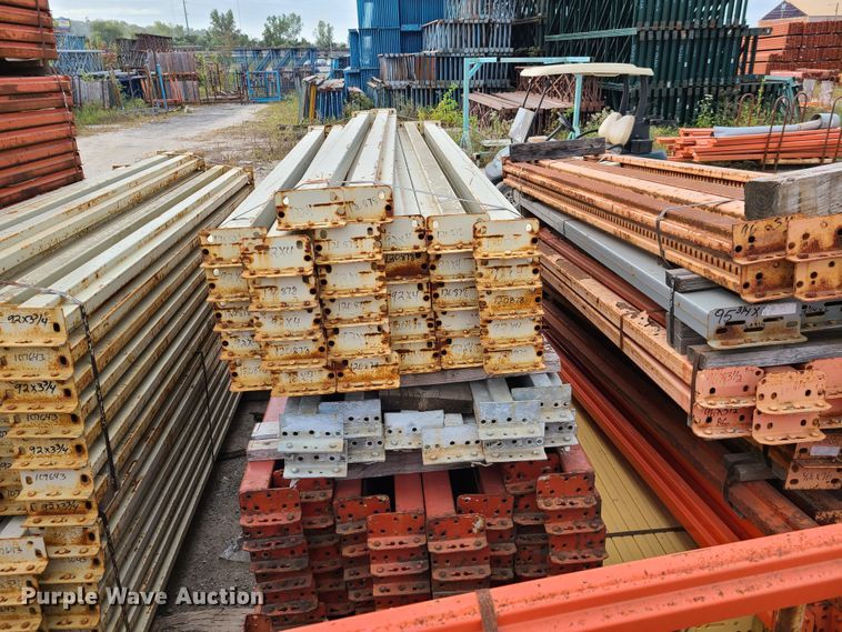 image for item GY9631 Approximately 330 pallet racking cross-members