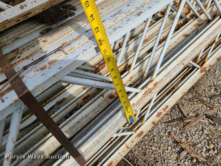 image for item GY9634 Approximately 50 steel trusses