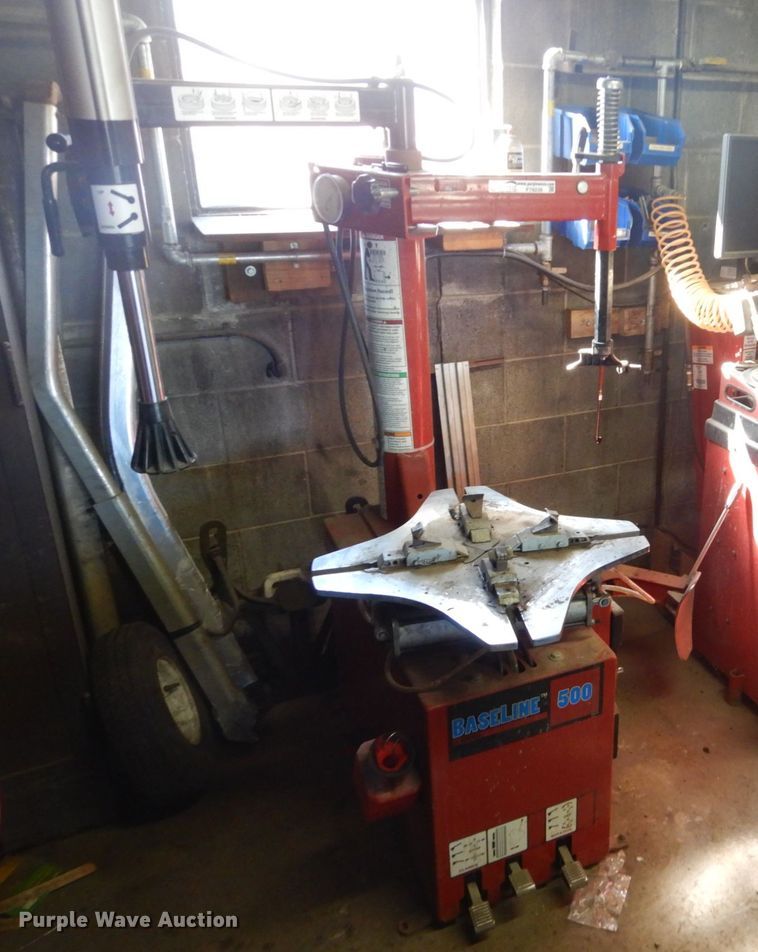 image for item H1737 Coats Baseline 500 tire machine