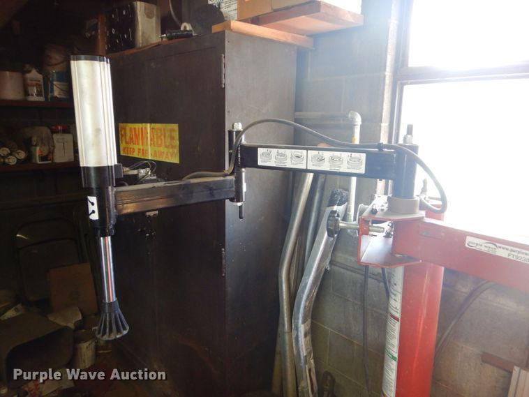 image for item H1737 Coats Baseline 500 tire machine