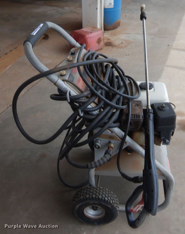 image for item HB9483 Coleman Powermate pressure washer