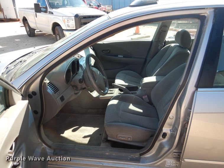 image for item HC9096 2003 Nissan Altima 3.5 SE