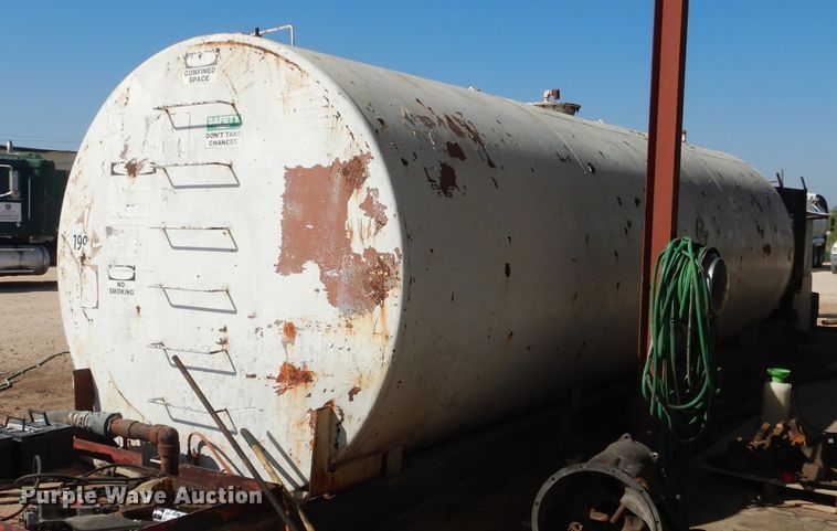 image for item HC9097 10,000 gallon fuel tank