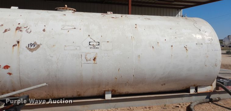 image for item HC9097 10,000 gallon fuel tank