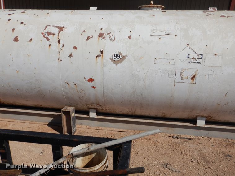 image for item HC9097 10,000 gallon fuel tank