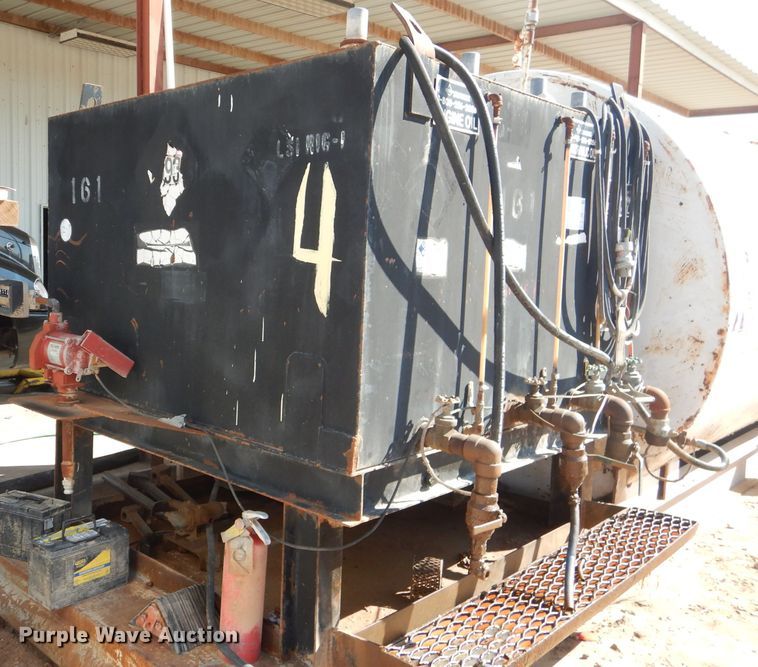 image for item HC9097 10,000 gallon fuel tank
