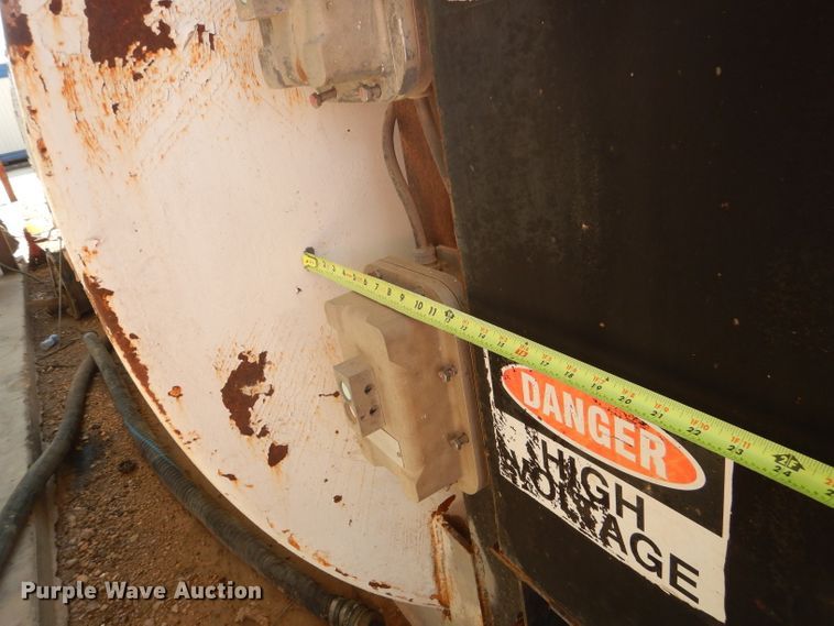 image for item HC9097 10,000 gallon fuel tank