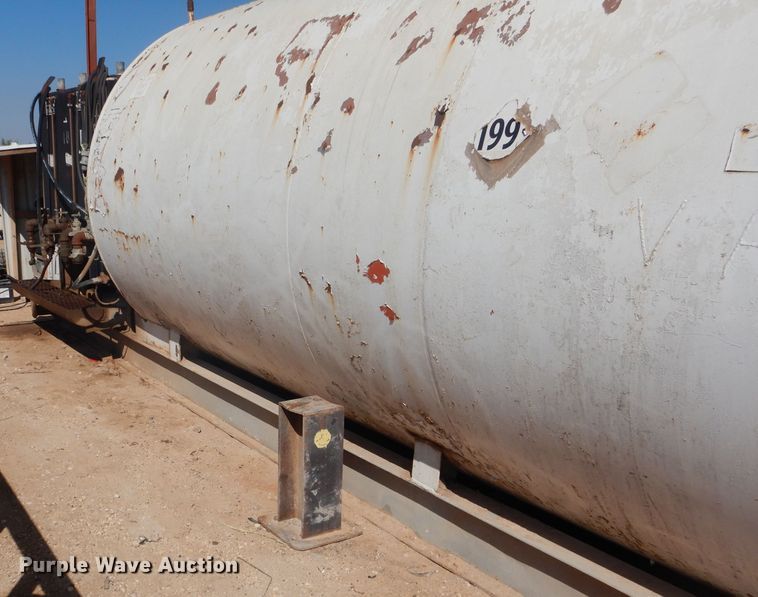 image for item HC9097 10,000 gallon fuel tank