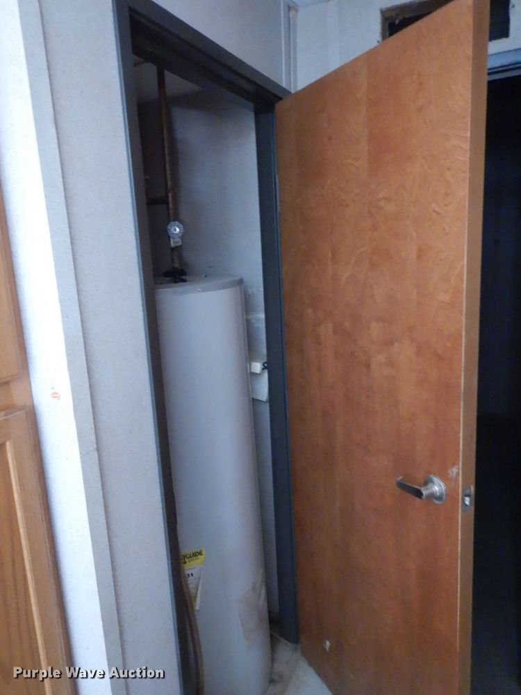 image for item HC9098 Atco manufactured home