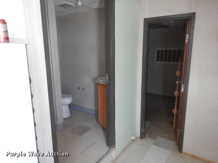 image for item HC9098 Atco manufactured home