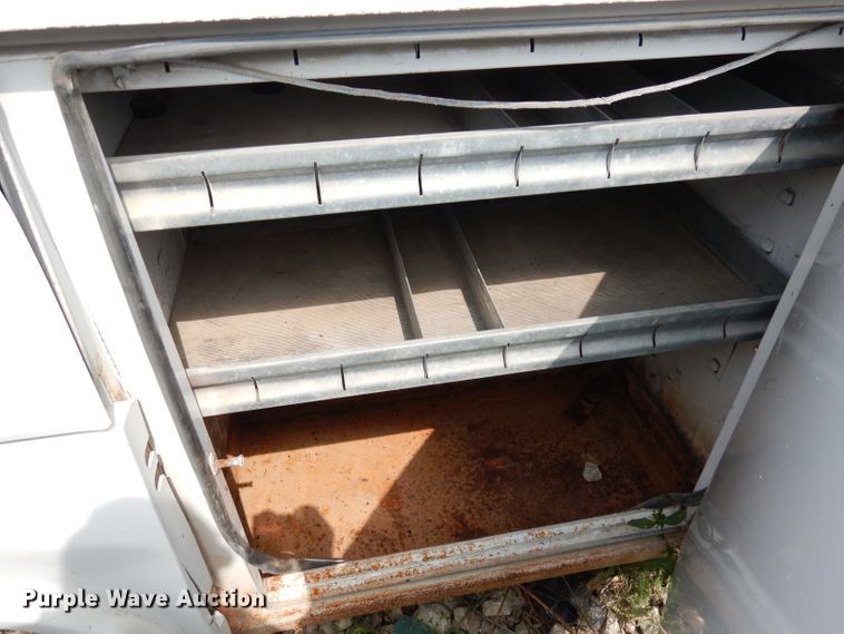 image for item HD9326 Stahl utility bed