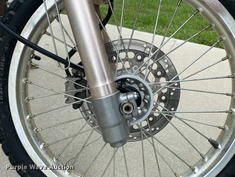 image for item HE9755 2006 Suzuki 650DR motorcycle