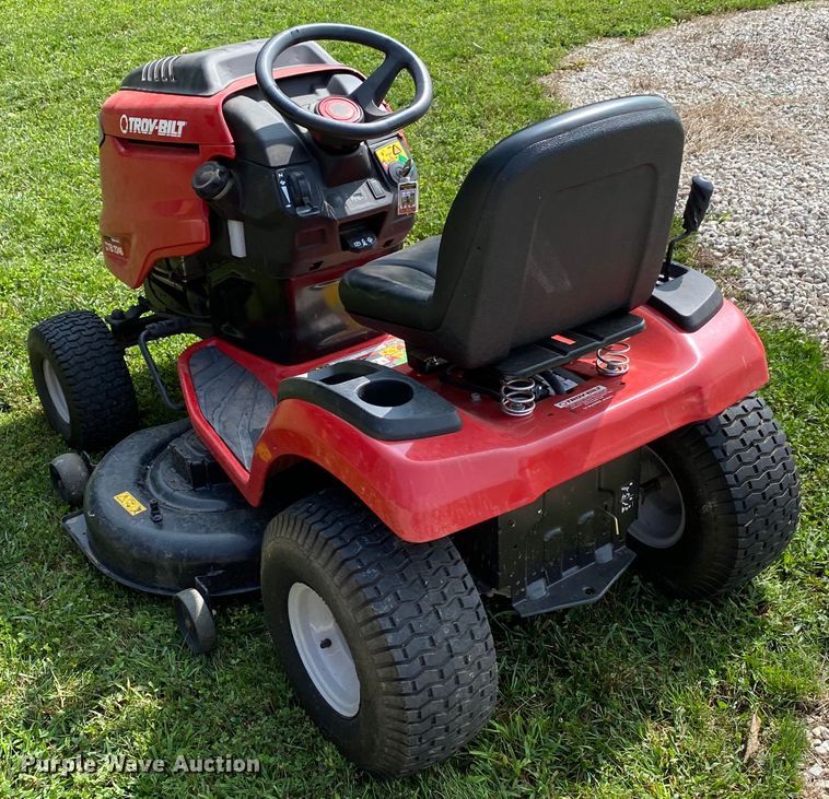 image for item HE9760 2016 Troy-Bilt 2246 lawn mower