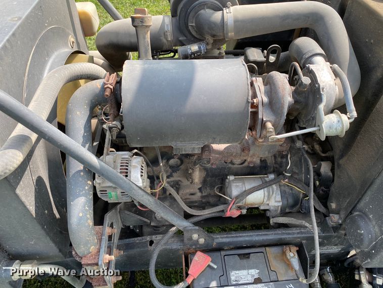 image for item HE9761 2003 John Deere 1600 Turbo lawn mower