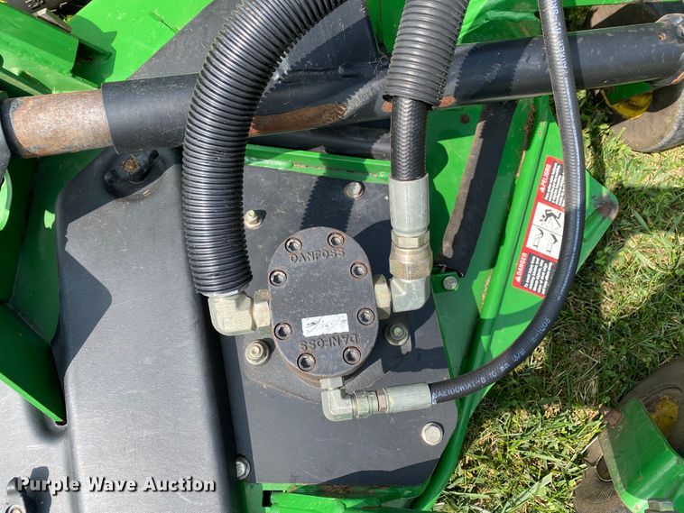 image for item HE9761 2003 John Deere 1600 Turbo lawn mower