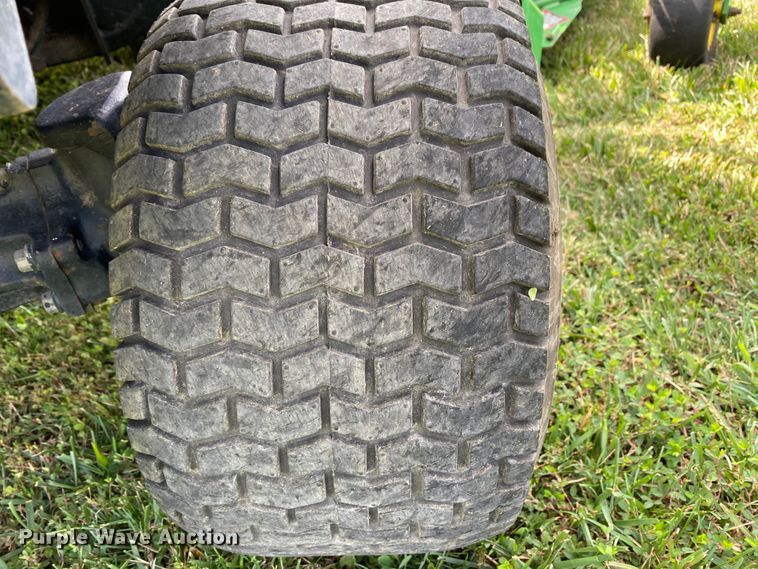 image for item HE9761 2003 John Deere 1600 Turbo lawn mower